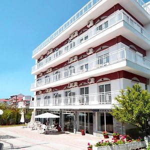 Hotel Triada
